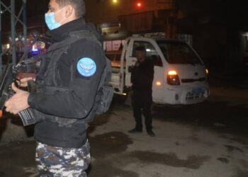 مقتل 4 سوريين في سطو مسلح شنه مجهولون على بلدة بريف دمشق