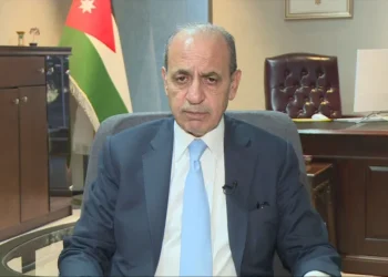 تخفيض مكافآت البلديات يثير غضب الموظفين