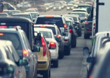 بدء حملة رقابية مشددة على المركبات منتهية الترخيص.. عقوبات تصاعدية بانتظار المخالفين