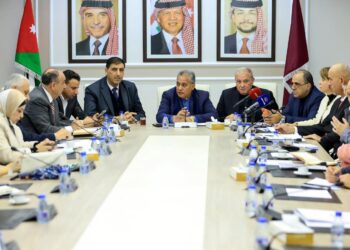 الحكومة: التنفيذي الثاني يتضمن مشاريع ومبادرات لتحديث القطاع العام