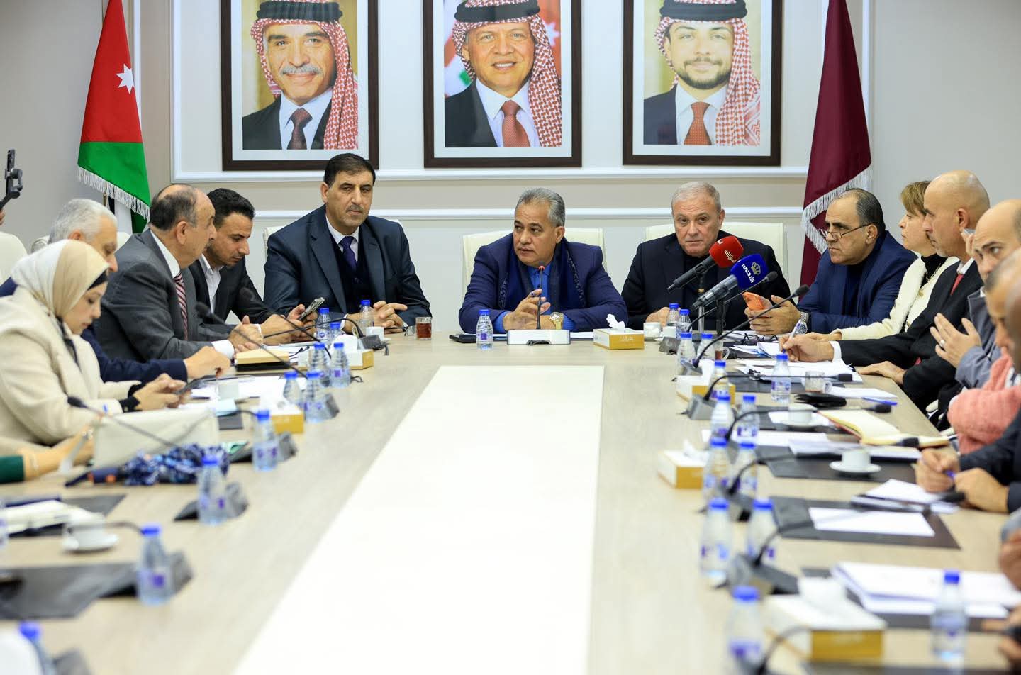 الحكومة: التنفيذي الثاني يتضمن مشاريع ومبادرات لتحديث القطاع العام