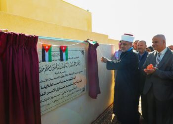 تسليم 10 مساكن للأسر عفيفة في البادية الشمالية الشرقية