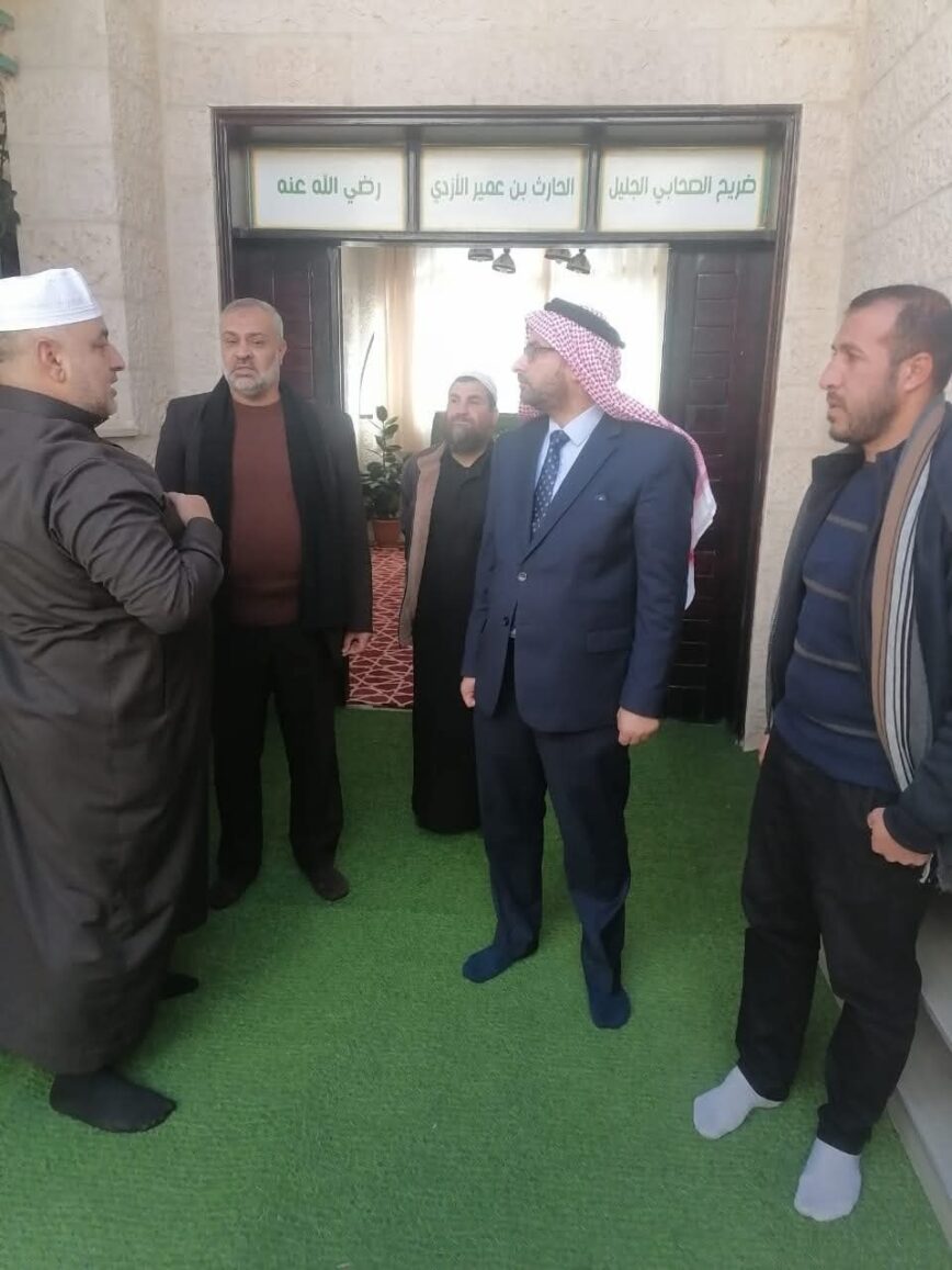 أمين عام وزارة الأوقاف يتفقد عددًا من مساجد الطفيلة