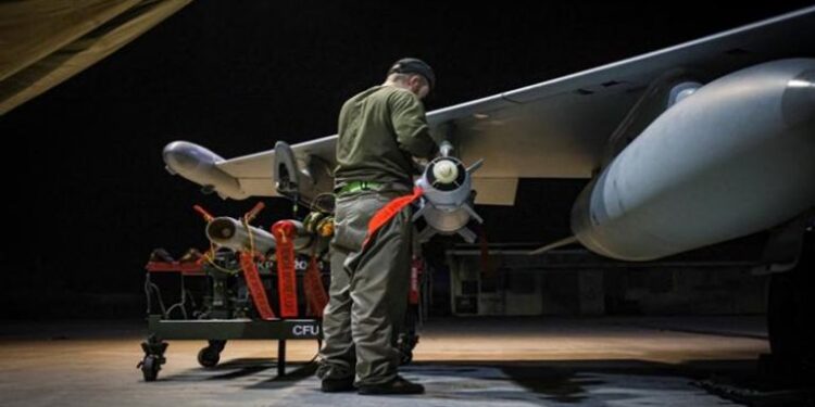 بتأكيد من أبوجا.. ترمب يعلن شن ضربات جوية ضد داعش في نيجيريا