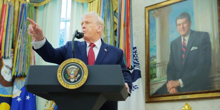 ترامب يوسع حظر السفر لأميركا.. سوريا وفلسطين ضمن القائمة