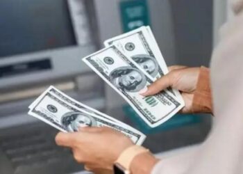 ترجيح خفض الفائدة الأميركية بـ25 نقطة أساس بعد تراجع الدولار