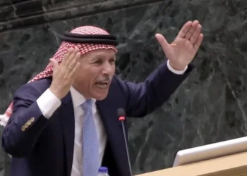 جلبة تحت القبة خلال كلمة العرموطي والقاضي يتدخل