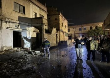 هدم أجزاء من منزل آيل للسقوط بالأغوار بعد انهيار مفاجئ