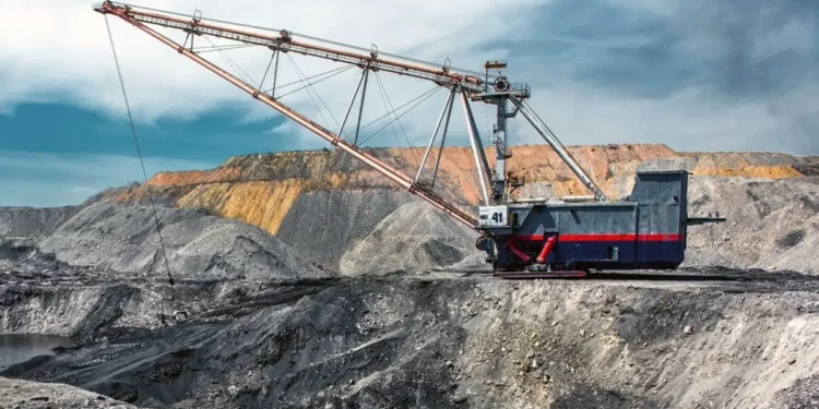 النائب أبو هنية: مناقشة اتفاقيات التعدين حق مشروع