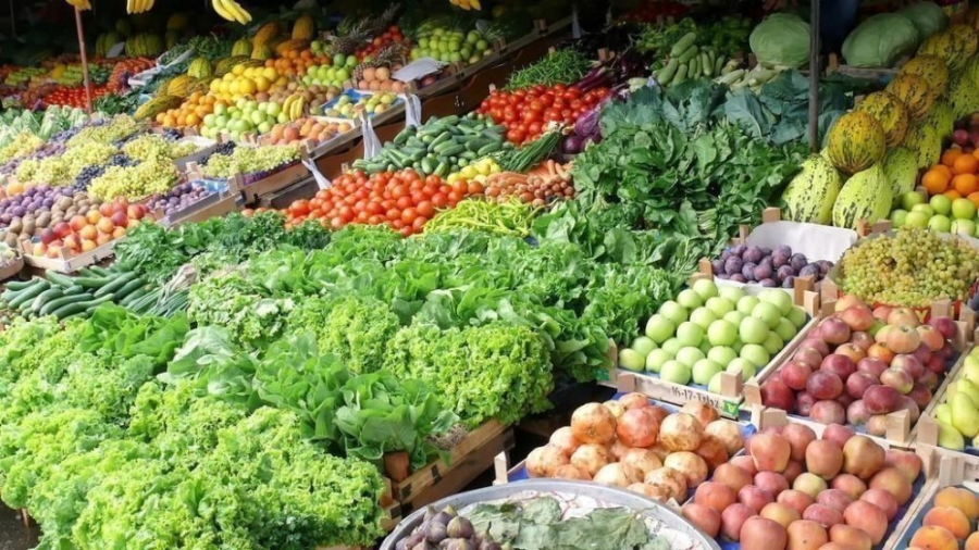 نشاط واسع في السوق المركزي مع تفاوت ملحوظ بأسعار الخضار