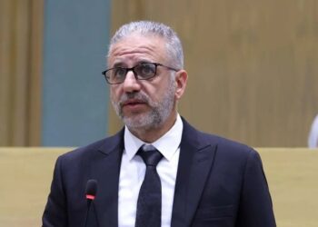 ربيحات: أقم الصلاة يا دولة الرئيس.. نريد الوظائف