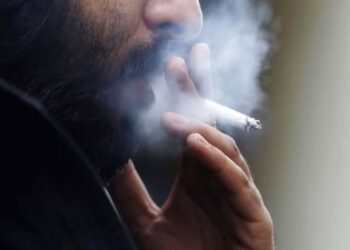تعميم على موظفي وزارة التربية بالالتزام بعدم التدخين في مؤسساتها
