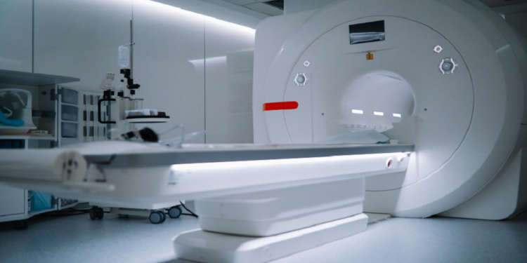 إنهاء التكدس في صور الرنين بعد انجاز 26 ألف صورة متأخرة