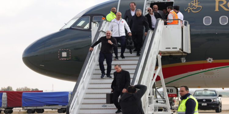 النشامى يصلون إلى أرض الوطن بعد رحلة كروية تاريخية في كأس العرب