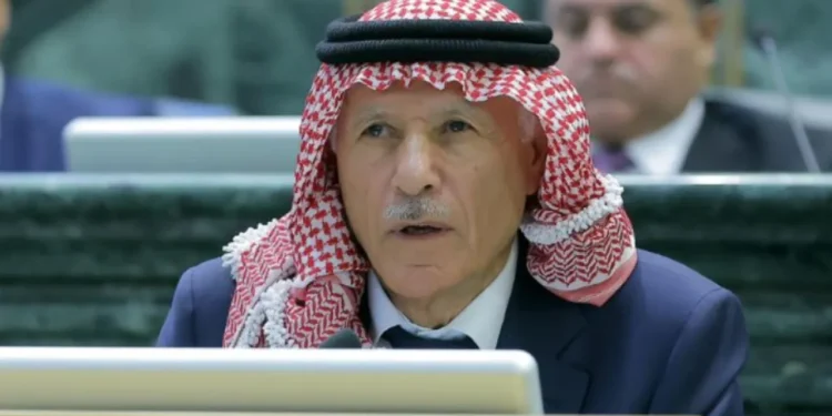 العرموطي: الأولى تخفيض ضريبة الكاز للفقراء وليس السجائر والتبغ