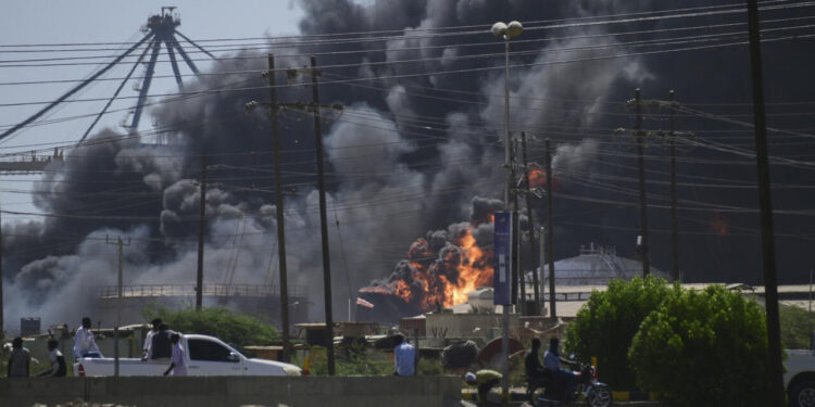 الحكومة السودانية تطرح وقفا شاملا لإطلاق النار تحت رقابة دولية وإقليمية