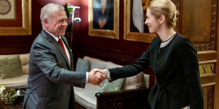 الملك يلتقي نائبة رئيسة المفوضية الأوروبية