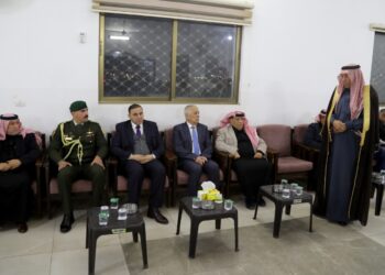 مندوبا عن الملك وولي العهد.. العيسوي يعزي عشيرتي الخلايلة والعواملة