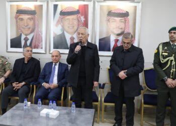 مندوبا عن الملك وولي العهد.. العيسوي يعزي بوفاة اللواء المتقاعد محمد العضايلة
