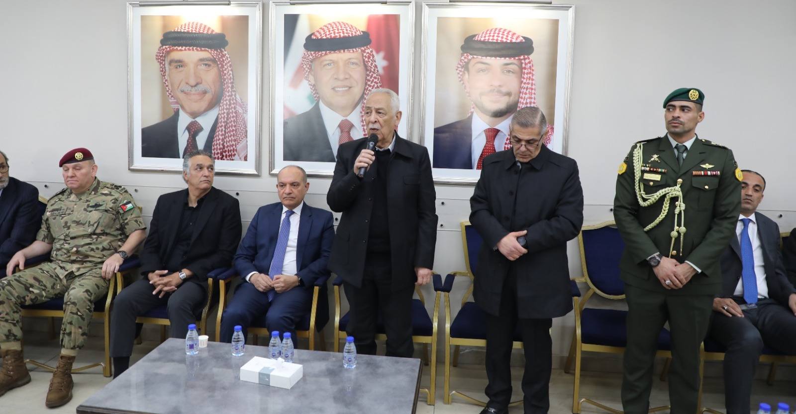 مندوبا عن الملك وولي العهد.. العيسوي يعزي بوفاة اللواء المتقاعد محمد العضايلة