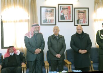 مندوبا عن الملك وولي العهد… العيسوي يعزي عشيرة العربيات