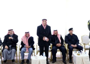 مندوبا عن الملك وولي العهد… العيسوي يعزي عشائر العدوان والعجاجرة