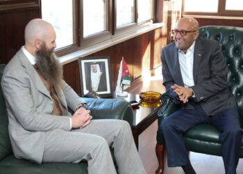 وزير المياه والسفير الأميركي يبحثان التحديات المائية