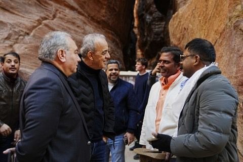 حجازين والبريزات يتفقدان الموقع الأثري في البترا ويراقبان سير الحركة السياحية