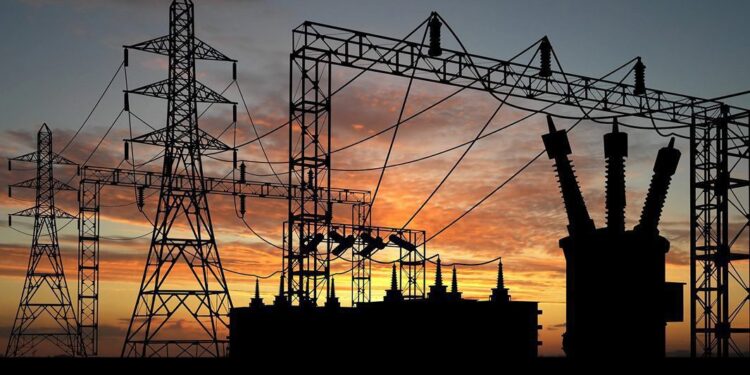 الحنيطي يفتح ملف اتفاقيات توليد الكهرباء ويسائل وزير الطاقة عن جدواها