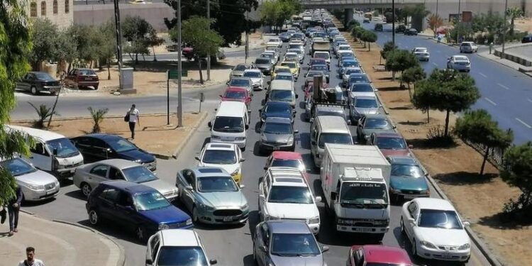 نائب يفجر مفاجأة حول عدد السيارات غير المرخصة في الأردن