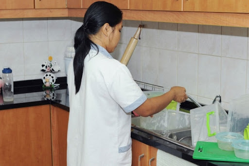 68.800 تصريح عمل ساري المفعول لعاملات المنازل