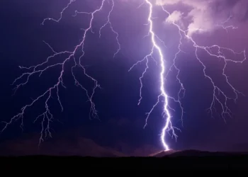 الأرصاد تحذّر من خطر تشكّل السيول واحتمالية حدوث عواصف رعدية