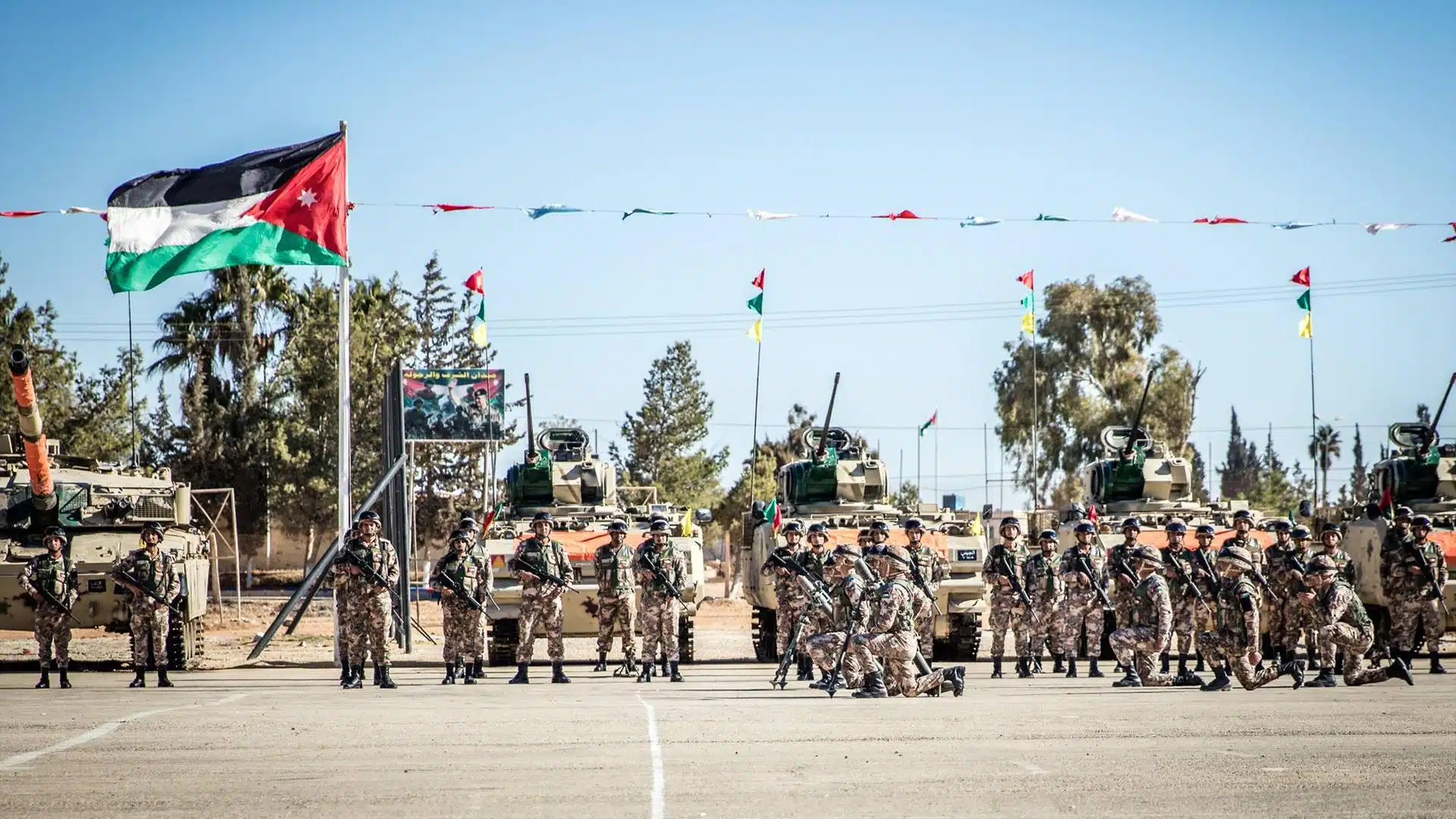 الجيش يحبط أكثر من 418 محاولة تسلل وتهريب ويسقط 89 “مسيّرة” في 2025