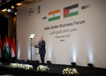 الملك ورئيس الوزراء الهندي يحضران الجلسة الافتتاحية لمنتدى الأعمال الهندي الأردني