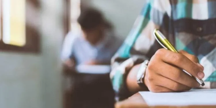 تكميلية التوجيهي .. أسئلة مريحة وتراعي الفروقات الفردية