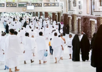 الأوقاف تدعو المعتمرين للتأكد من صدور التأشيرة واستكمال المتطلبات قبل السفر