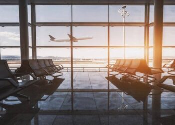 مطارات المملكة تتجاوز 10 ملايين مسافر خلال عام 2025
