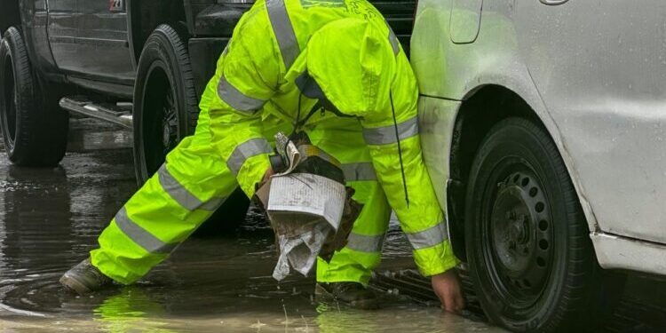 أمانة عمّان تتعامل مع ارتفاع منسوب المياه في مناطق عدة