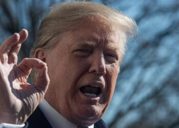 ترامب يهدد إيران ويؤكد : كولومبيا يديرها رجل مريض وعلى المكسيك ضبط أمورها