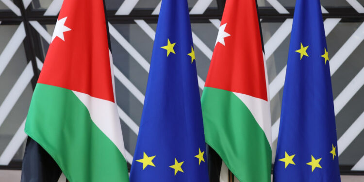 الأردن والاتحاد الأوروبي يصدران بيانا مشتركا في ختام القمة الأولى