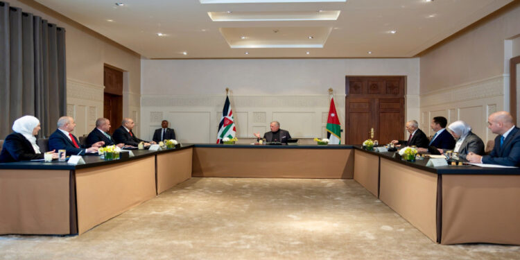 الملك يؤكد أهمية مواصلة تطوير آليات العمل الحزبي لخدمة المصلحة العامة