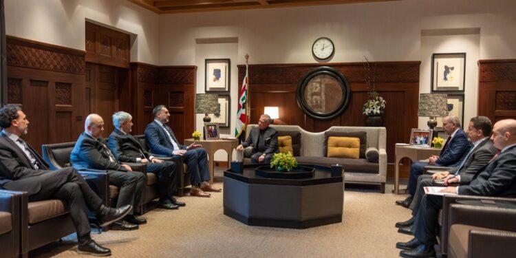 الملك يثمن دور البوسنة والهرسك كشريك في مبادرة اجتماعات العقبة