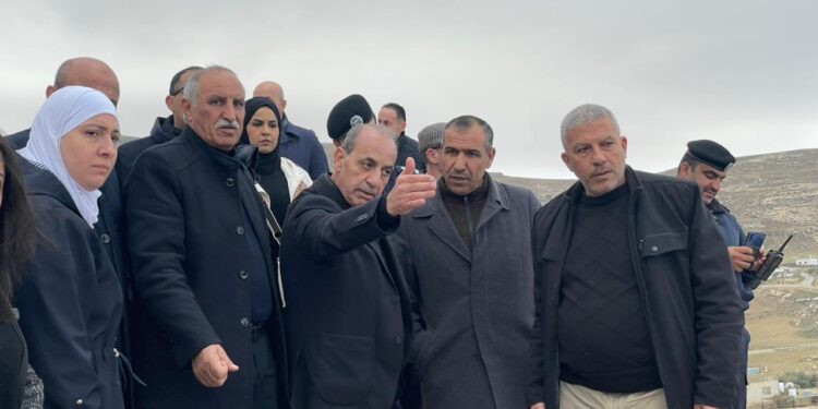 وزير الإدارة المحلية : لن نسمح بأي تقصير خلال المنخفض