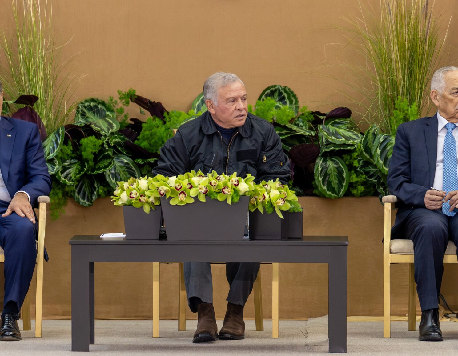 الملك يزور إربد ويفتتح مشاريع ويلتقي وجهاء وممثلين عن أهالي المحافظة