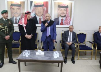 مندوبا عن الملك وولي العهد. العيسوي يعزي عشيرتي النوايسة والطراونة