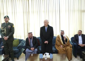 مندوبا عن الملك وولي العهد… العيسوي يعزي عشائر القطارنة وزوغانه وأبوحمور والطوال
