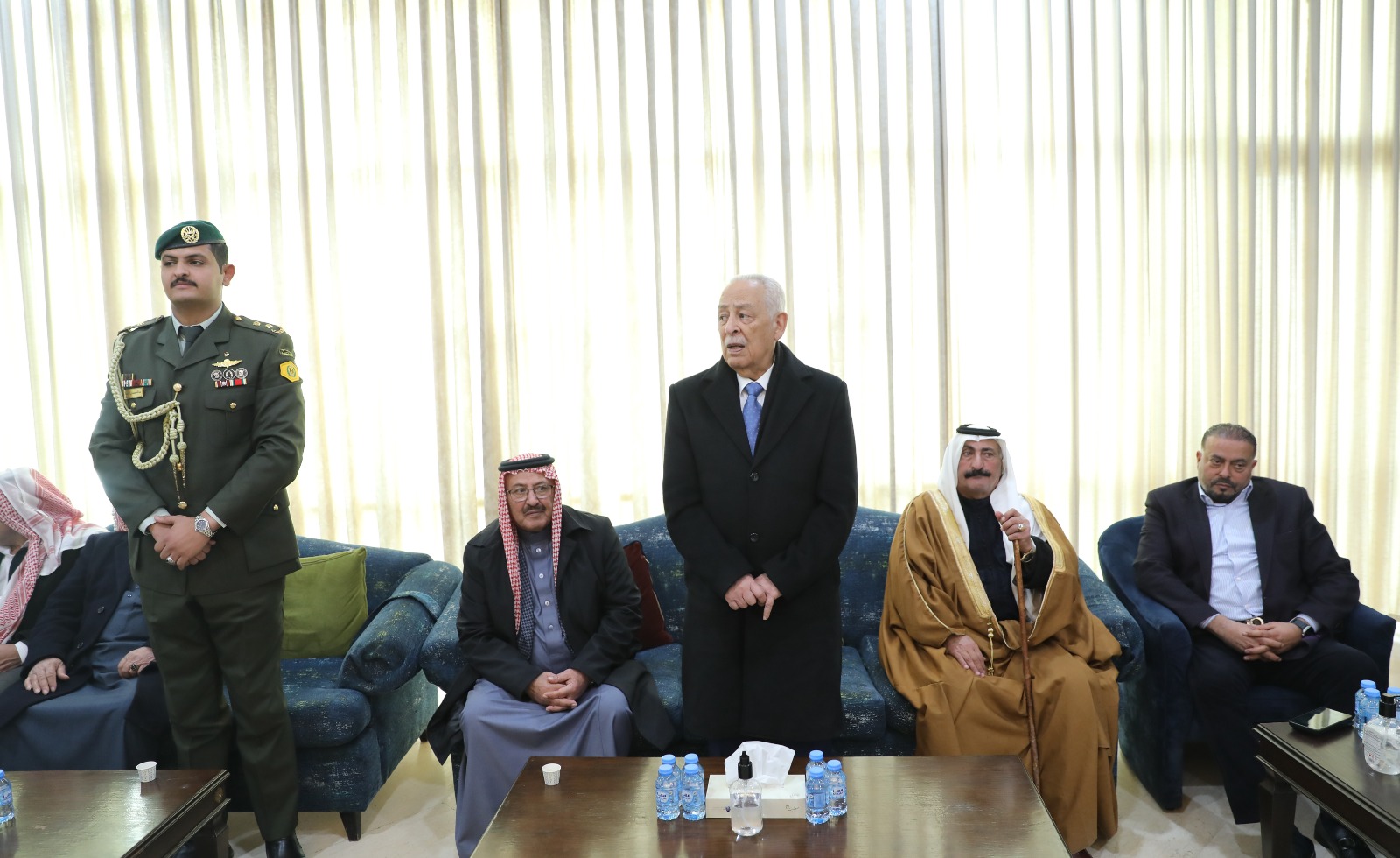 مندوبا عن الملك وولي العهد… العيسوي يعزي عشائر القطارنة وزوغانه وأبوحمور والطوال