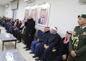 مندوبا عن الملك وولي العهد.. العيسوي يعزي عشائر العمري والصرايرة والبستنجي وخريس والدلقموني