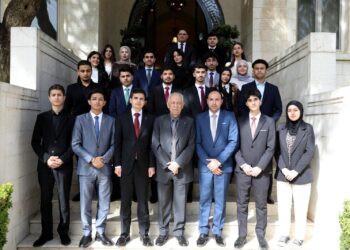 العيسوي يلتقي فعاليات مجتمعية وشبابية