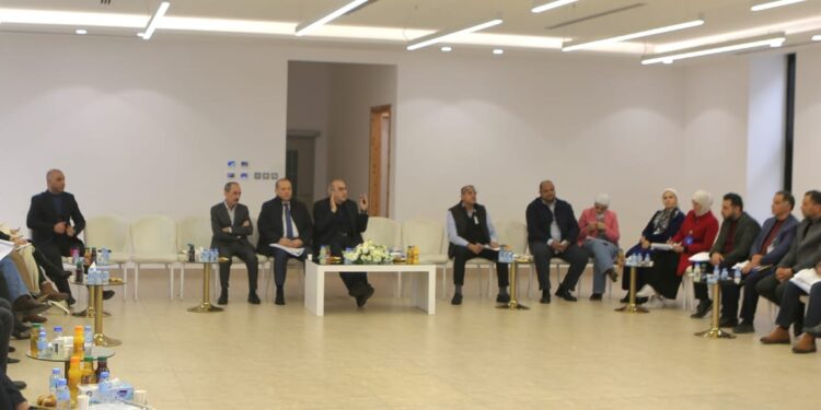 أبو السمن يترأس اجتماعاً لتقييم خطط الطوارئ ومعالجة ملاحظات المنخفضات الأخيرة